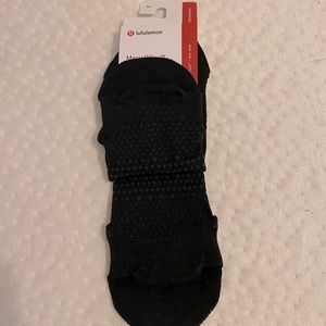 nwt Macro pillow running socks